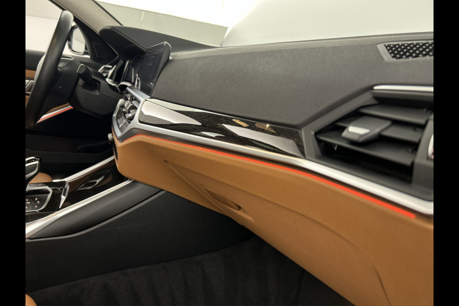 BMW 3-serie 330e 292PK High Exe. Schuif-kanteldak/Leder/M-sport-stoelen