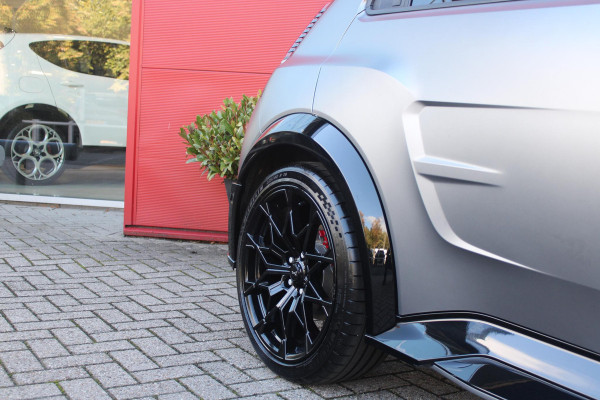 ALPINE A290 GTS 220PK 52 kWh | DEVIALET AUDIO SYSTEM | DRAADLOZE TELEFOONLADER | ELEKTRISCH VERWARMBAAR STUURWIEL | 19" LICHTMETALEN VELGEN "SNOWFLAKE" NOIR BRILLIANT | ALPINE LOGO OP ZIJSCHERMEN | BREMBO REMKLAUWEN "ROUGE RACING" | ALPINE TELEMETRICS PREMIUM | NAPPA LEDEREN BEKLEDING BLUE PROFOND/GRIS EVEE MET ALPINE STIKSELS EN LOGO | MICHELIN PILOT SPORT BANDEN | ALPINE SPORT CHASSIS | GROOTLICHT ASSISTENT | DCC | ADAPTIVE CRUISE CONTROL | PARKEERNSENSOREN VOOR ACHTER EN ZIJKANT | ACHTERUITRIJ CAMERA | HANDSFREE CARD | VERWARMBARE VOORSTOELEN | WARMTEPOMP | NAVIGATIE BY "GOOGLE