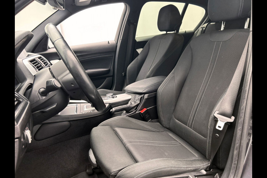 BMW 1-serie 118i High Executive M-Sport 136 PK, M/Sports/Pakket, Sport/Seats, LED, Navigatie, HiFi, 165DKM, Org.NL!!