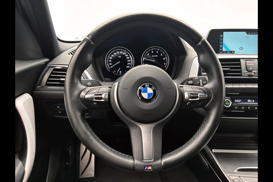 BMW 1-serie 118i High Executive M-Sport 136 PK, M/Sports/Pakket, Sport/Seats, LED, Navigatie, HiFi, 165DKM, Org.NL!!