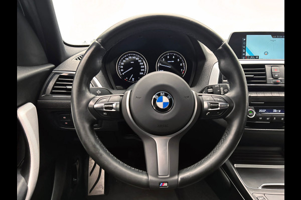 BMW 1-serie 118i High Executive M-Sport 136 PK, M/Sports/Pakket, Sport/Seats, LED, Navigatie, HiFi, 165DKM, Org.NL!!