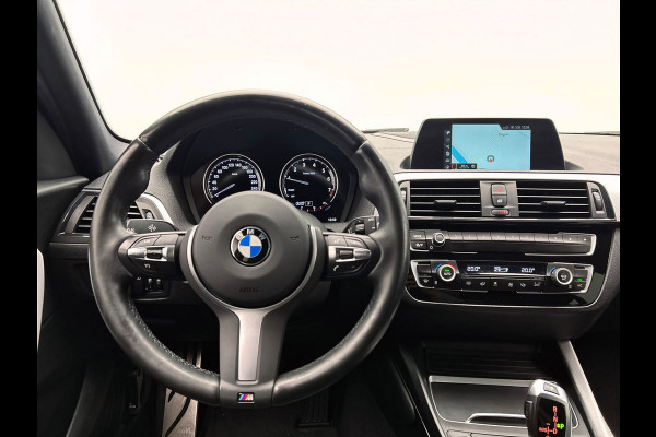 BMW 1-serie 118i High Executive M-Sport 136 PK, M/Sports/Pakket, Sport/Seats, LED, Navigatie, HiFi, 165DKM, Org.NL!!