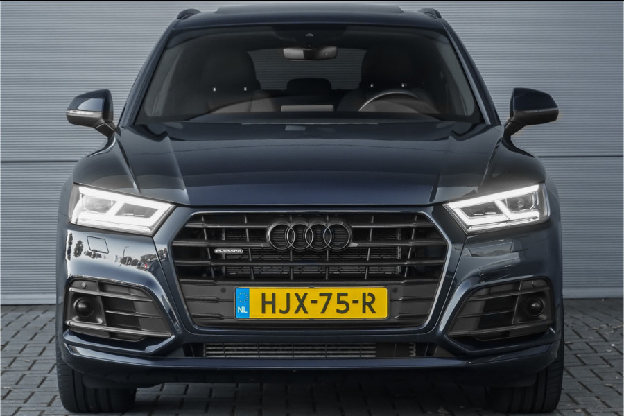 Audi Q5 55 TFSI e Quattro Competition S Pano Leder Luchtv ACC Zwart Optiek Massage Trekhaak
