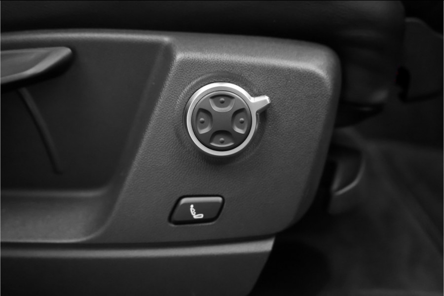 Audi Q5 55 TFSI e Quattro Competition S Pano Leder Luchtv ACC Zwart Optiek Massage Trekhaak