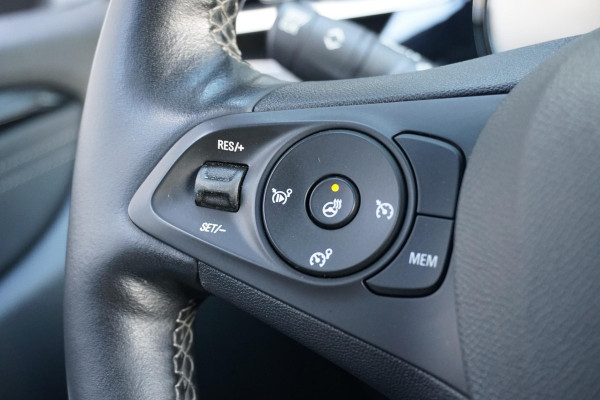 Opel CORSA-E GS Line 50 kWh + CAMERA / STOEL+STUURVERWARMING / CARPLAY