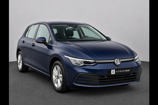 Volkswagen Golf 8 1.0 eTSI | ACC | Sfeerverlichting | Carplay | Navi | Stuurwiel verwarmd | Stoelverwarming