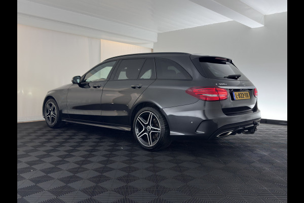 Mercedes-Benz C-Klasse Estate 300 e Business Solution AMG-Limited (Plug-in) {SoH-97%} (INCL-BTW) Aut. *LEATHER-ALCANTARA | MULTIBEAM-LED | NAVI-FULLMAP | TOPVIEW | DAB | CARPLAY | DIGI-COCKPIT | HEATED-SPORTSEATS | KEYLESS | PRIVACY-GLASS | SHIFTPADDLES | TOWBAR | 18"