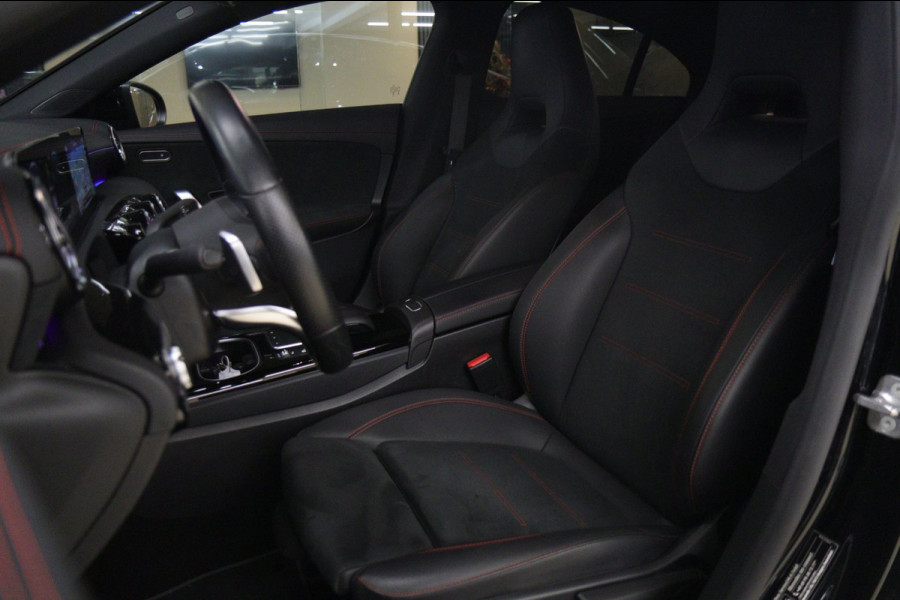 Mercedes-Benz CLA-Klasse 250 e AMG Line PANO/CARPLAY/SFEER/VOL