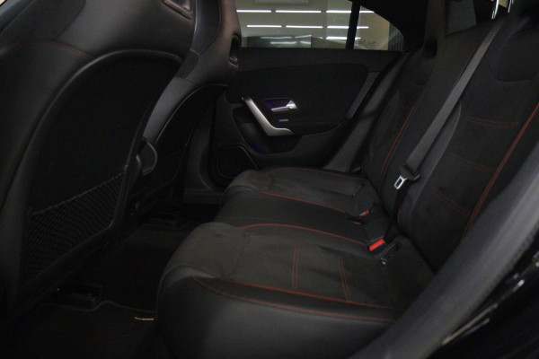 Mercedes-Benz CLA-Klasse 250 e AMG Line PANO/CARPLAY/SFEER/VOL