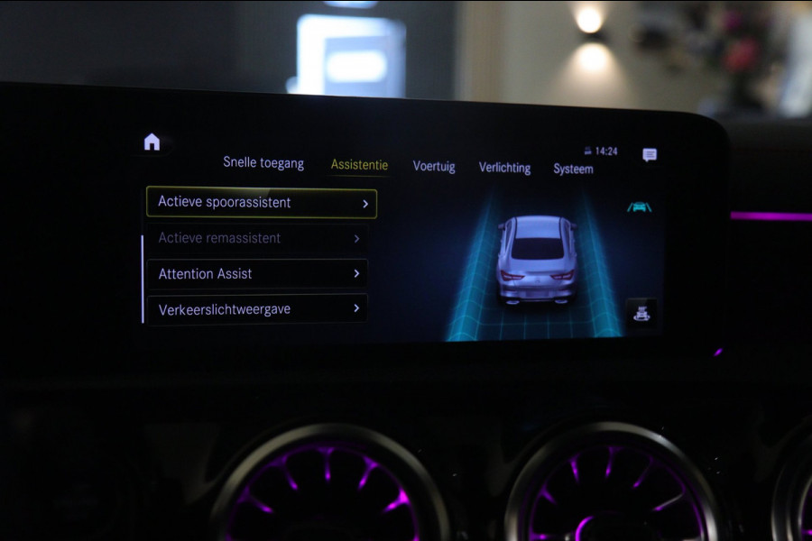 Mercedes-Benz CLA-Klasse 250 e AMG Line PANO/CARPLAY/SFEER/VOL