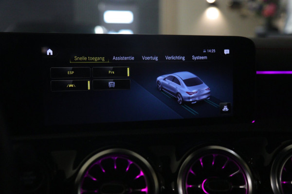 Mercedes-Benz CLA-Klasse 250 e AMG Line PANO/CARPLAY/SFEER/VOL
