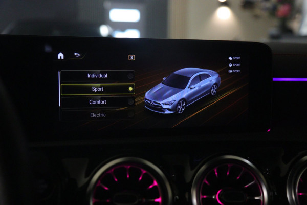 Mercedes-Benz CLA-Klasse 250 e AMG Line PANO/CARPLAY/SFEER/VOL
