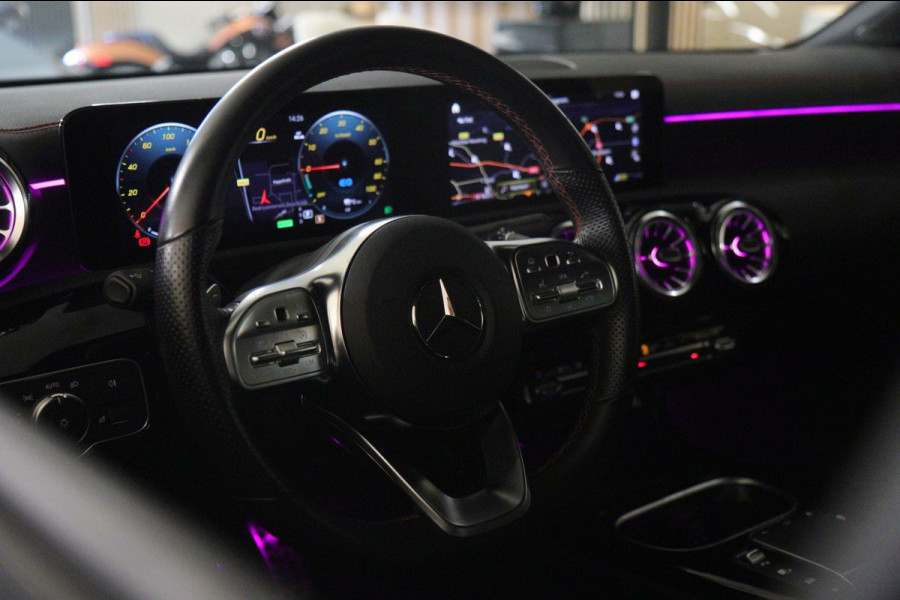 Mercedes-Benz CLA-Klasse 250 e AMG Line PANO/CARPLAY/SFEER/VOL