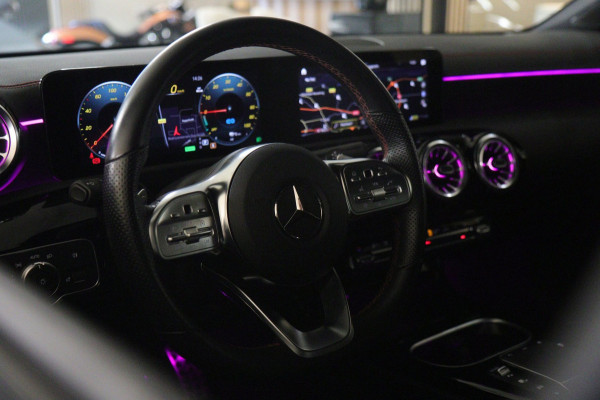 Mercedes-Benz CLA-Klasse 250 e AMG Line PANO/CARPLAY/SFEER/VOL