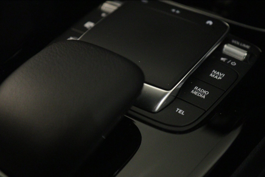 Mercedes-Benz CLA-Klasse 250 e AMG Line PANO/CARPLAY/SFEER/VOL