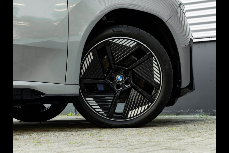 BMW iX3 50 xDrive - M-Sport - Pano - Driving Ass Prof - Innovation Pack