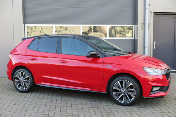 Škoda Fabia 1.0 TSI 70kw 95pk Monte Carlo , Led (Skoda crystal lighting)  , Bi-color, Virtual cockpit, Sportstoelen,Keyless entry/start, Navi via Smartlink, Cruisecontrol, PDC, Camera , LMV. etc.
