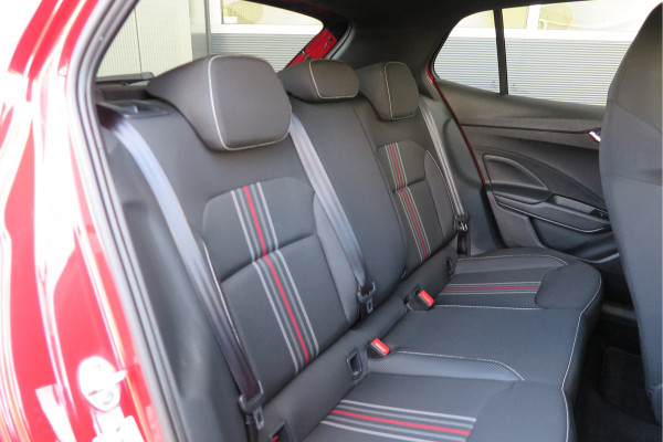 Škoda Fabia 1.0 TSI 70kw 95pk Monte Carlo , Led (Skoda crystal lighting)  , Bi-color, Virtual cockpit, Sportstoelen,Keyless entry/start, Navi via Smartlink, Cruisecontrol, PDC, Camera , LMV. etc.