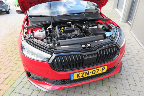 Škoda Fabia 1.0 TSI 70kw 95pk Monte Carlo , Led (Skoda crystal lighting)  , Bi-color, Virtual cockpit, Sportstoelen,Keyless entry/start, Navi via Smartlink, Cruisecontrol, PDC, Camera , LMV. etc.