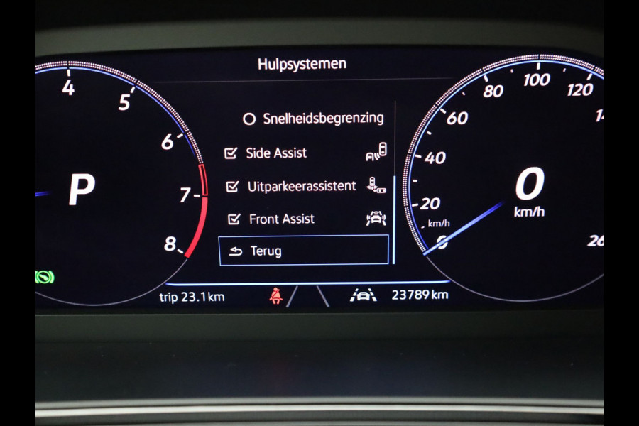 Volkswagen T-Roc 1.5 TSI R-Line Edition | IQ Light | Schuif\Kanteldak | Camera | Apple \ Andorid Auto | Trekhaak | Prijs Rijklaar !!