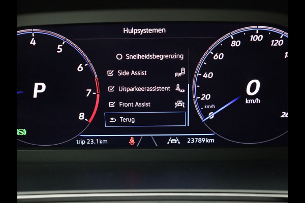 Volkswagen T-Roc 1.5 TSI R-Line Edition | IQ Light | Schuif\Kanteldak | Camera | Apple \ Andorid Auto | Trekhaak | Prijs Rijklaar !!