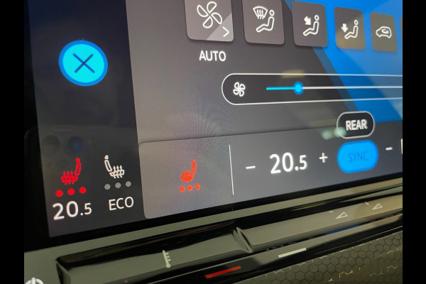 Volkswagen Golf 1.4 eHybrid GTE AIRCO CLIMA NAVI CRUISE BLUETOOTH STOELVERW 19INCH VELGEN PRIVACYGLAS NIEUWSTAAT