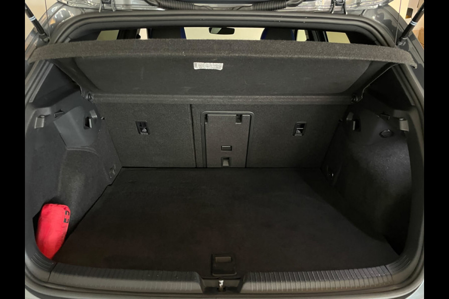 Volkswagen Golf 1.4 eHybrid GTE AIRCO CLIMA NAVI CRUISE BLUETOOTH STOELVERW 19INCH VELGEN PRIVACYGLAS NIEUWSTAAT