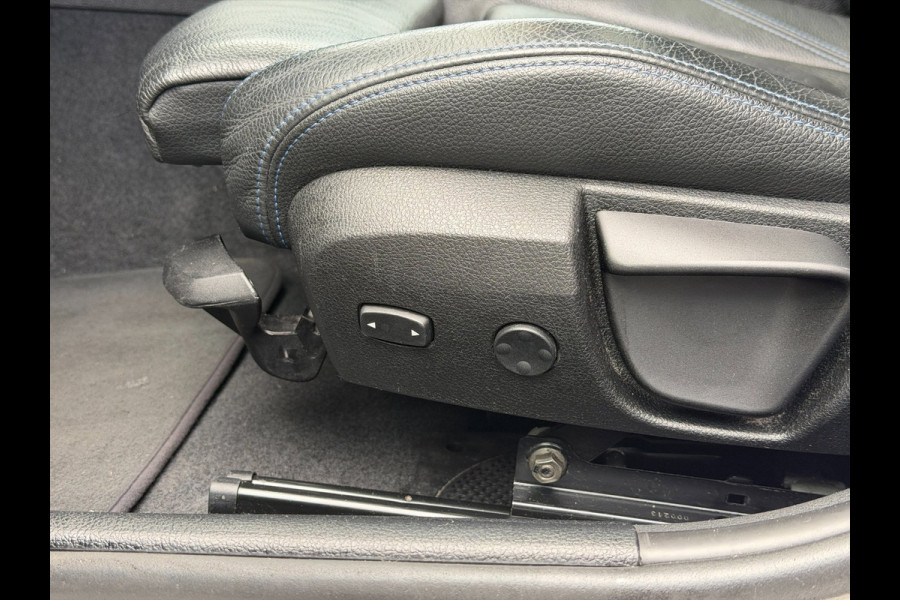 BMW 1 Serie 120i 184PK AUT M-Sport Led Dak Leder Carplay DAB+ PDC