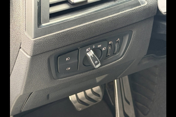 BMW 1 Serie 120i 184PK AUT M-Sport Led Dak Leder Carplay DAB+ PDC