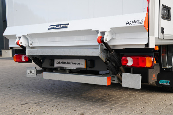 Iveco Daily - 35S18 3.0L 180pk Bakwagen - Geveerde Stoel - Camera - LED - Navi - ACC - Lane Assist - Rijklaar