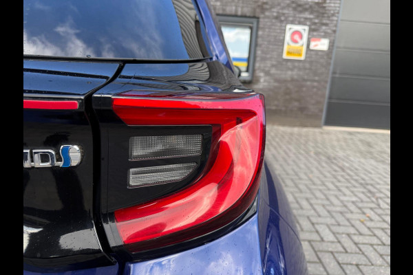 Toyota Yaris 1.5 Hybrid Launch Edition | 3/6/12MND GARANTIE | AUTOMAAT | PANO | LED | CAMERA | CARPLAY | LEDER | NAVI | CRUISE | LANE |