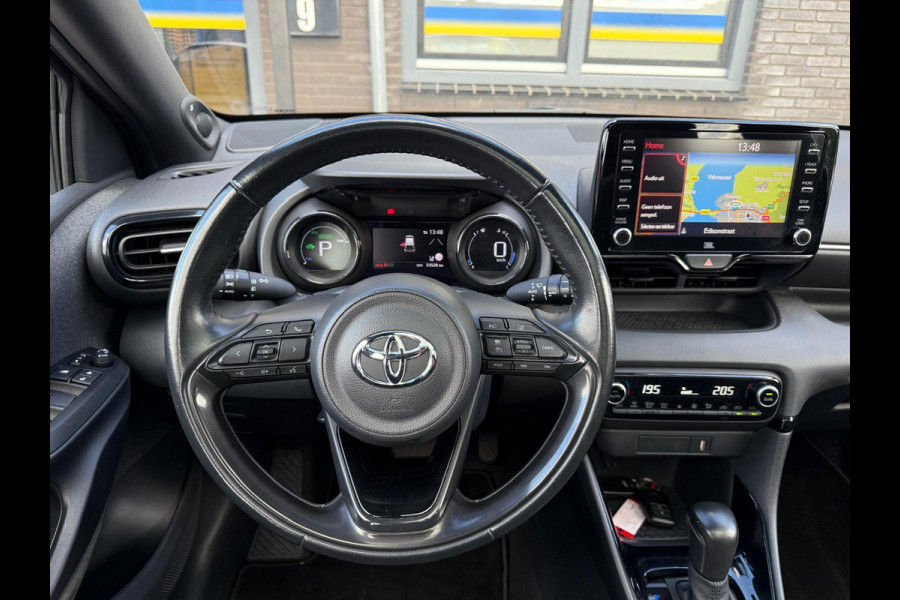 Toyota Yaris 1.5 Hybrid Launch Edition | 3/6/12MND GARANTIE | AUTOMAAT | PANO | LED | CAMERA | CARPLAY | LEDER | NAVI | CRUISE | LANE |