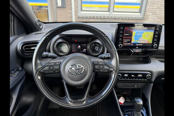 Toyota Yaris 1.5 Hybrid Launch Edition | 3/6/12MND GARANTIE | AUTOMAAT | PANO | LED | CAMERA | CARPLAY | LEDER | NAVI | CRUISE | LANE |
