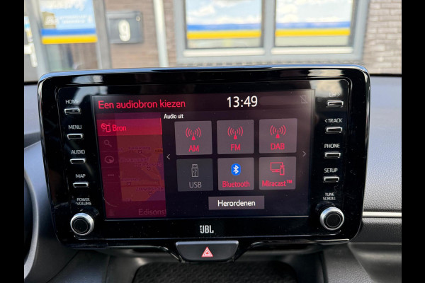 Toyota Yaris 1.5 Hybrid Launch Edition | 3/6/12MND GARANTIE | AUTOMAAT | PANO | LED | CAMERA | CARPLAY | LEDER | NAVI | CRUISE | LANE |