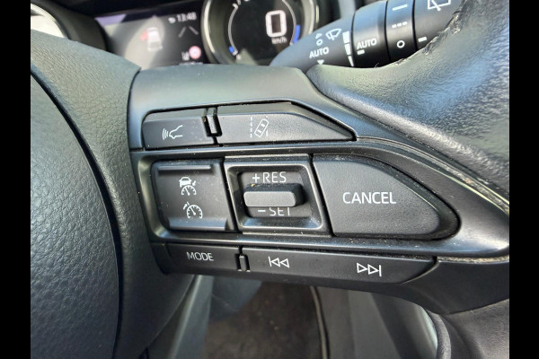 Toyota Yaris 1.5 Hybrid Launch Edition | 3/6/12MND GARANTIE | AUTOMAAT | PANO | LED | CAMERA | CARPLAY | LEDER | NAVI | CRUISE | LANE |