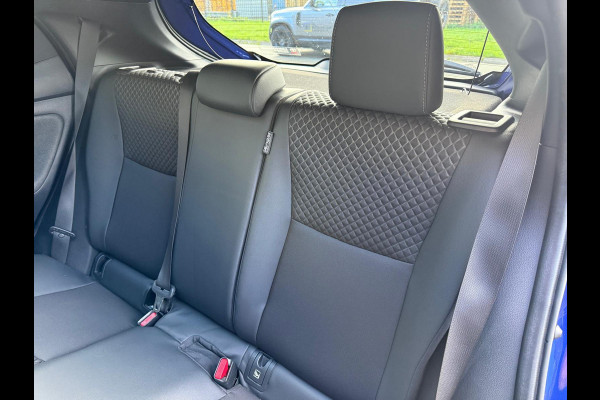 Toyota Yaris 1.5 Hybrid Launch Edition | 3/6/12MND GARANTIE | AUTOMAAT | PANO | LED | CAMERA | CARPLAY | LEDER | NAVI | CRUISE | LANE |