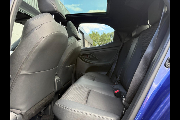 Toyota Yaris 1.5 Hybrid Launch Edition | 3/6/12MND GARANTIE | AUTOMAAT | PANO | LED | CAMERA | CARPLAY | LEDER | NAVI | CRUISE | LANE |