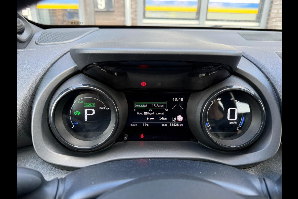 Toyota Yaris 1.5 Hybrid Launch Edition | 3/6/12MND GARANTIE | AUTOMAAT | PANO | LED | CAMERA | CARPLAY | LEDER | NAVI | CRUISE | LANE |