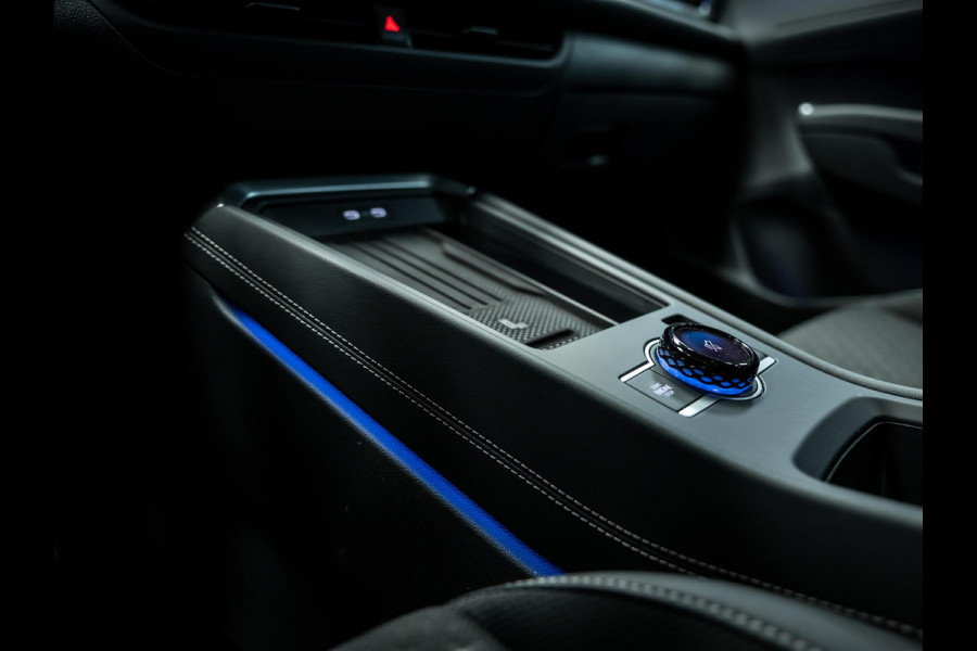Volkswagen T-Roc T-roc R-line Vol uit gevoerde T-Roc R-line mooie kleurstelling