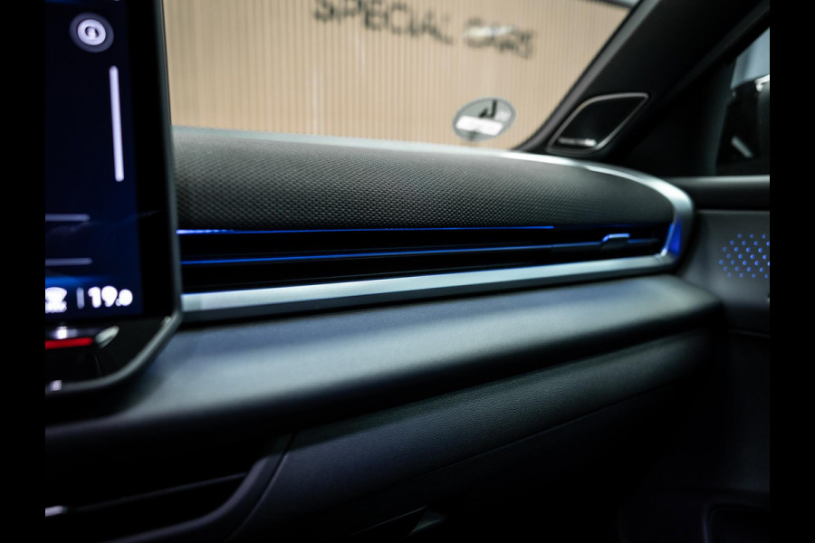 Volkswagen T-Roc T-roc R-line Vol uit gevoerde T-Roc R-line mooie kleurstelling