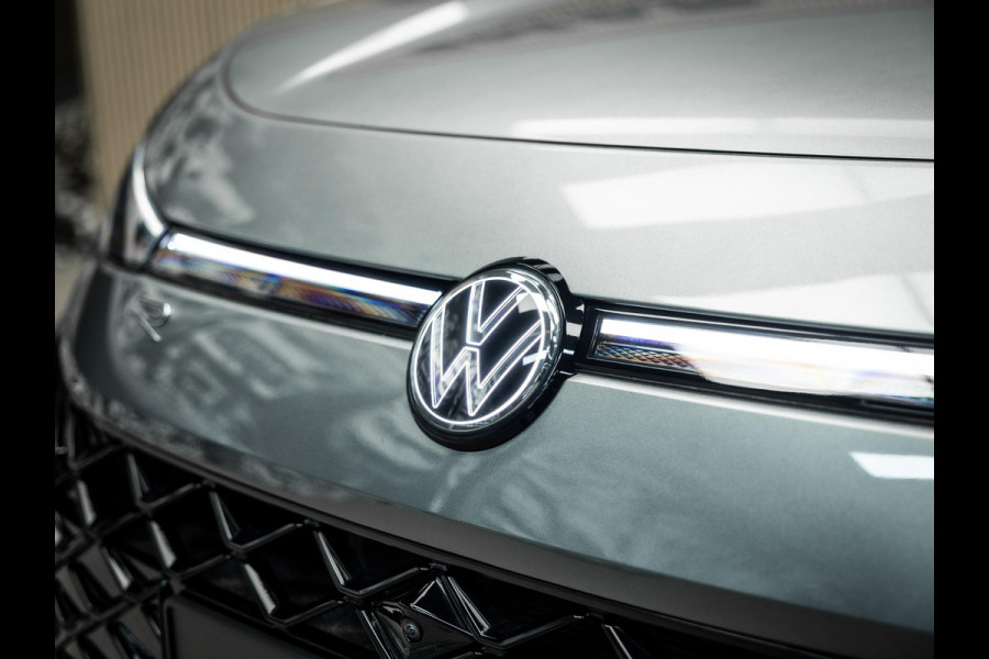 Volkswagen T-Roc T-roc R-line Vol uit gevoerde T-Roc R-line mooie kleurstelling