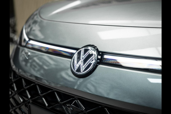 Volkswagen T-Roc T-roc R-line Vol uit gevoerde T-Roc R-line mooie kleurstelling