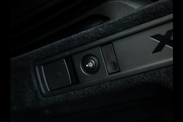 BMW X5 xDrive50e Vol uitgevoerde Frozen Black X5 Skylounge, Vossen HF5