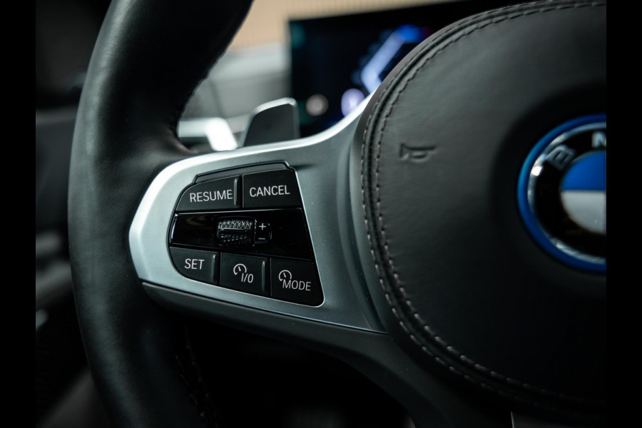 BMW X5 xDrive50e Vol uitgevoerde Frozen Black X5 Skylounge, Vossen HF5