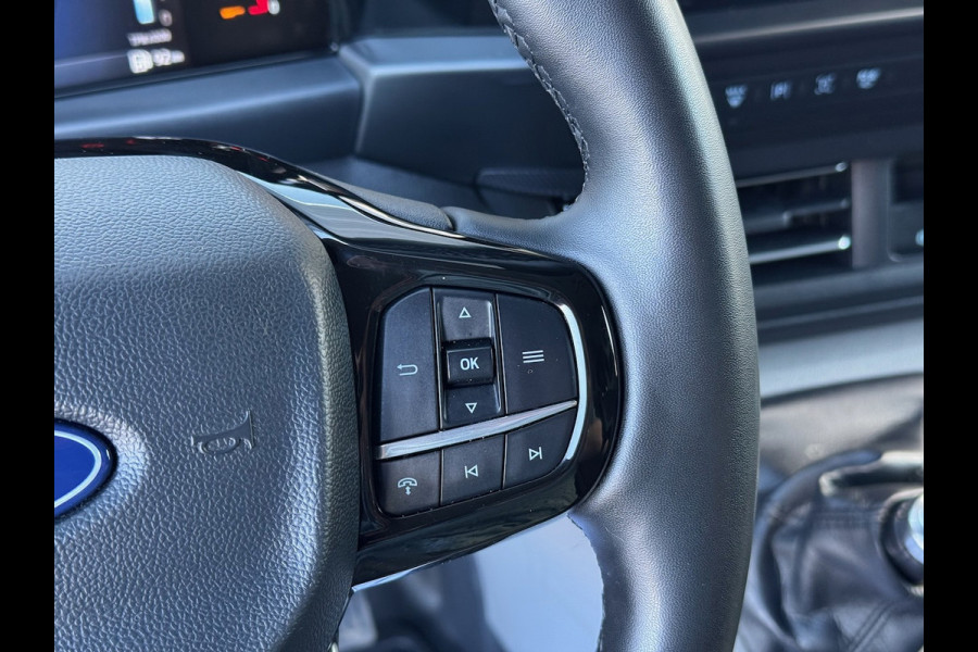 Ford Transit Custom 320 2.0 TDCI 136pk L2H1 Limited | Trekhaak | Navi | LED | Keyfree | Stoelverw. | CarPlay | Camera | 16 inch