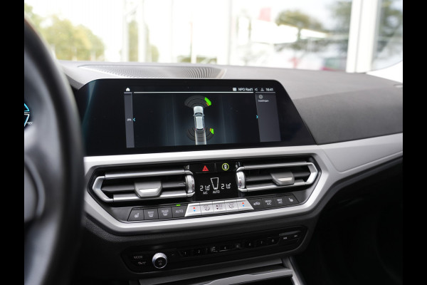 BMW 3 Serie Touring 320e xDrive Business Edition Plus | verwarmde voorstoelen | LED | Apple Carplay/Android Auto