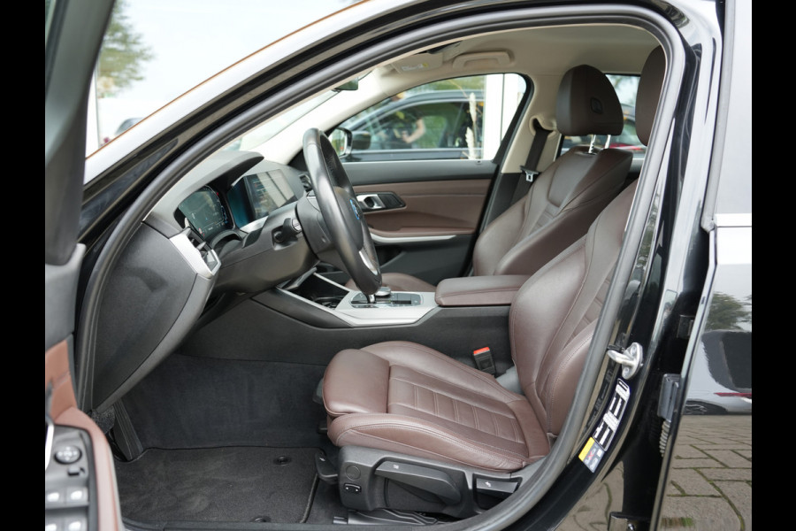 BMW 3 Serie Touring 320e xDrive Business Edition Plus | verwarmde voorstoelen | LED | Apple Carplay/Android Auto