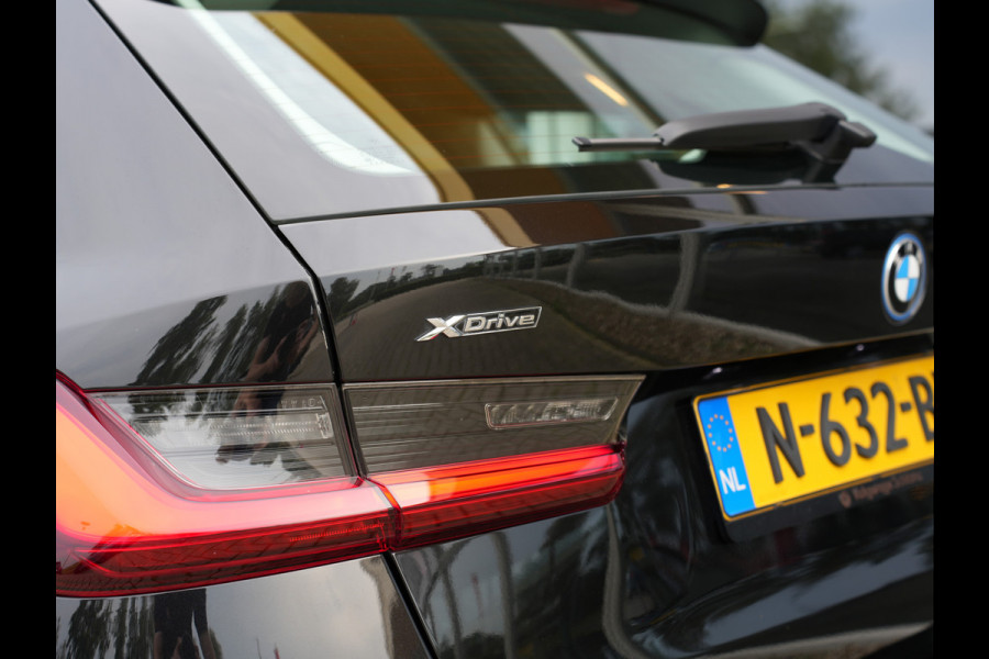 BMW 3 Serie Touring 320e xDrive Business Edition Plus | verwarmde voorstoelen | LED | Apple Carplay/Android Auto