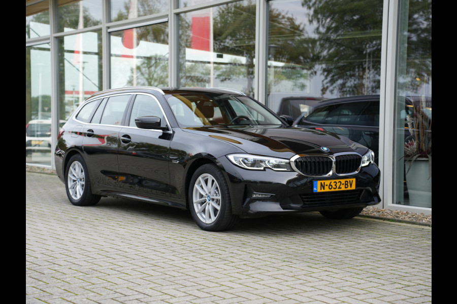 BMW 3 Serie Touring 320e xDrive Business Edition Plus | verwarmde voorstoelen | LED | Apple Carplay/Android Auto