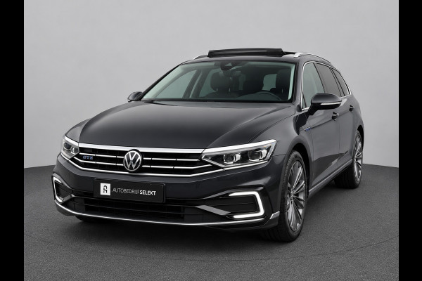 Volkswagen Passat Variant 1.4 TSI PHEV GTE | Pano | Trekhaak | Matrix | Massage | Camera | Travel Assist | Elektr. achterklep
